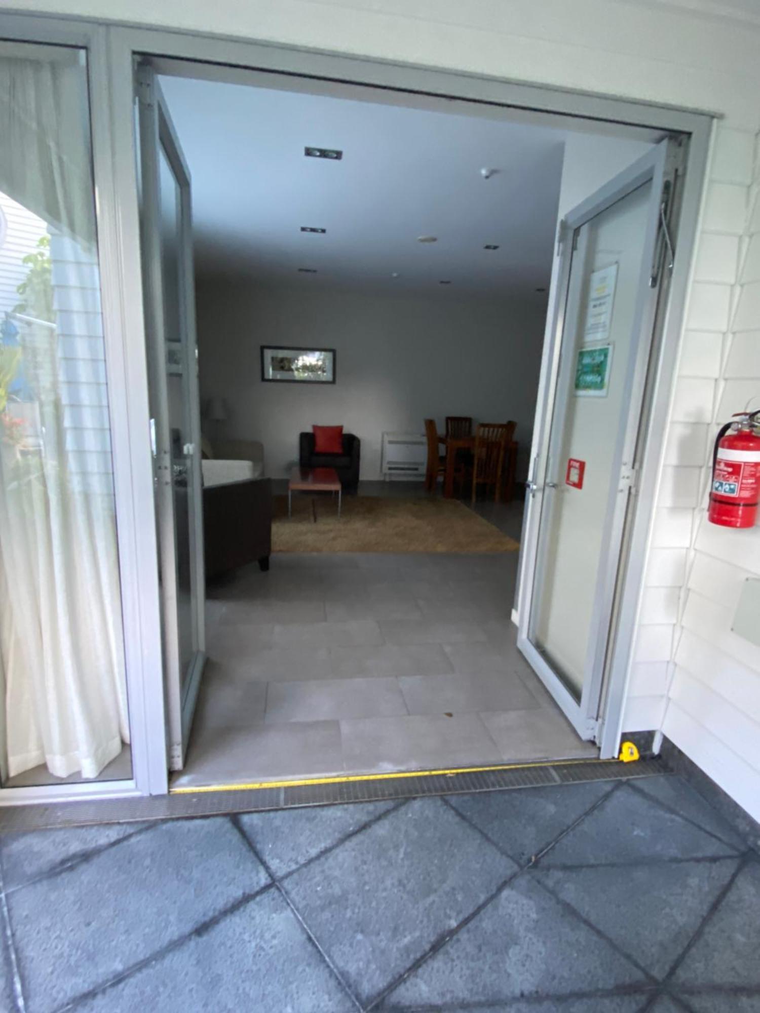 By The Sea Apartment Paihia Luaran gambar